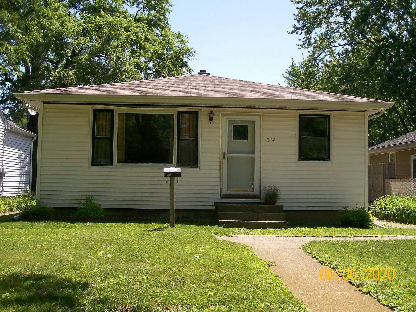 314 Park Dr photo 1