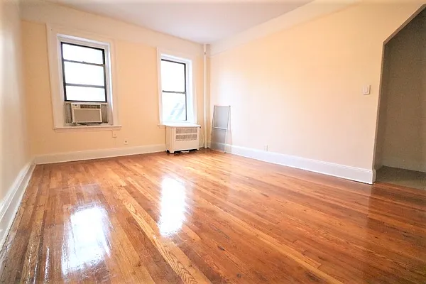 Rented by Oxford Property Group | media 23