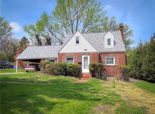 13 Old Ox Rd, Bethel Park, PA 15102