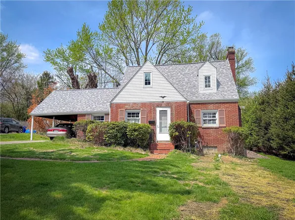 13 Old Ox Rd, Bethel Park, PA 15102