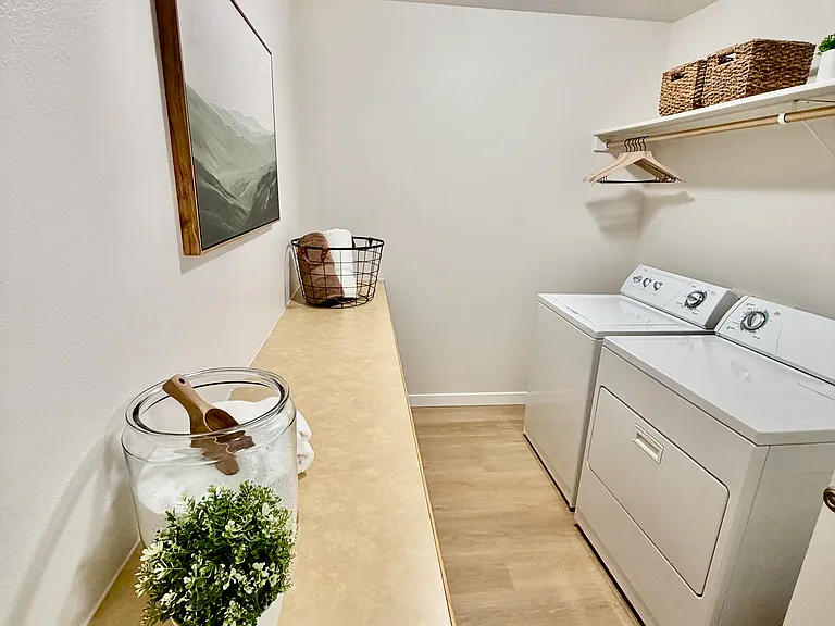 17203 N Midsummers Ln — Photo 13