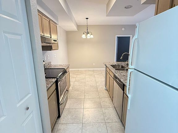 5th image of 4665 Saint Croix Ln APT 1516