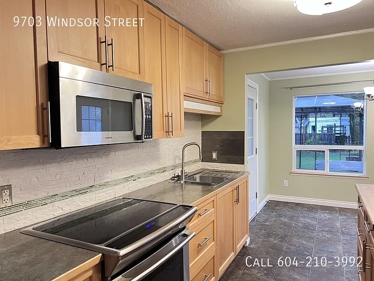 9703 Windsor St — Photo 10