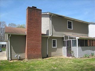 2nd image of 335 Searcy St
