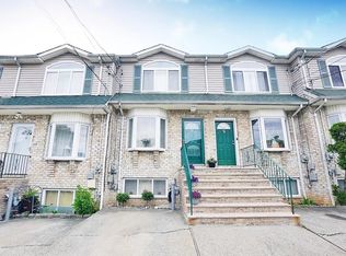 72 Lyceum Ct, Staten Island, NY 10310