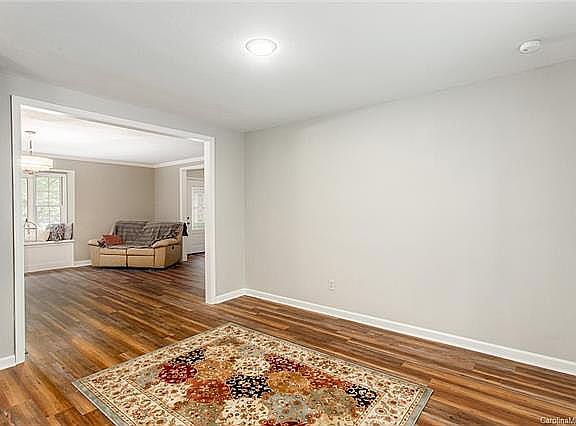 5th image of 3310 15th St NE