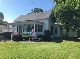 121 Joplin St, Benton, IL 62812