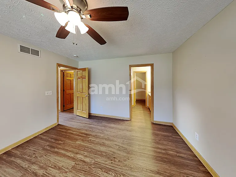 808 Gascony Dr — Photo 13