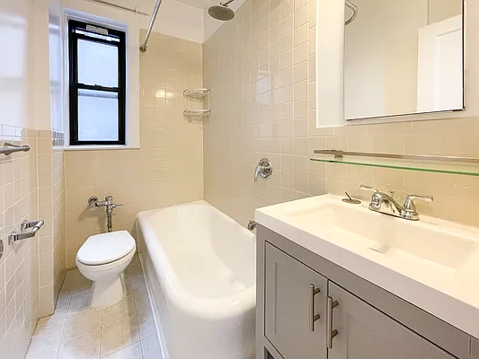 Rented by Oxford Property Group | media 18