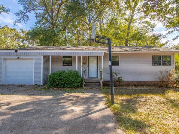 4705 Elmwood Dr, Little Rock, AR 72204