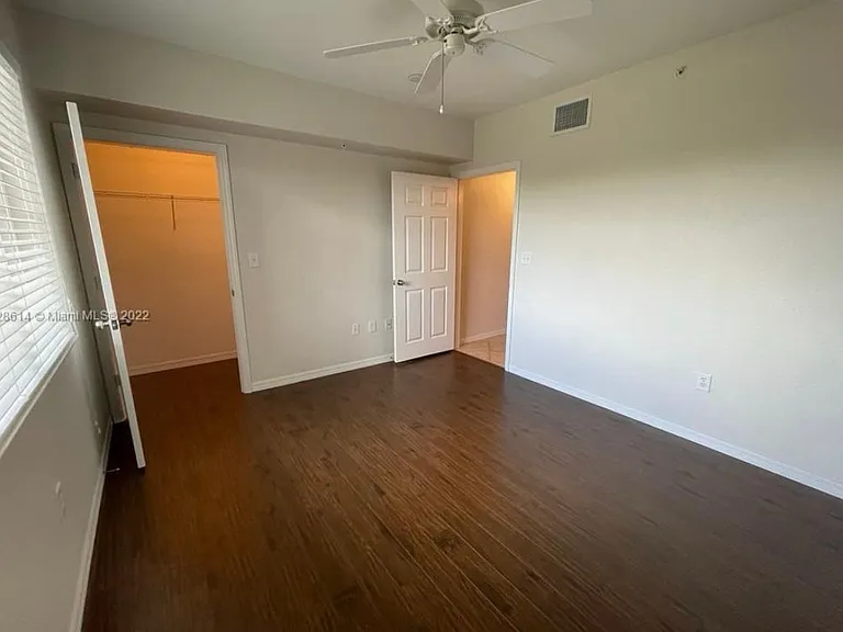 6418 Emerald Dunes Dr #301 — Photo 15