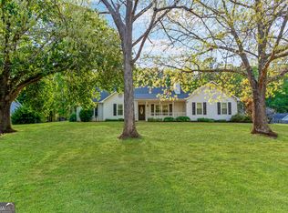 175 River Park Dr, Newnan, GA 30265