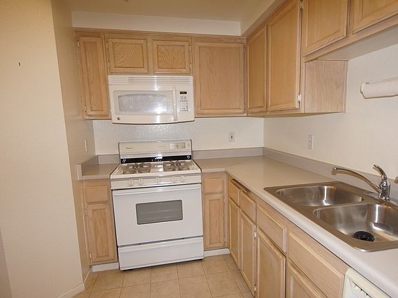 3rd image of 11531 Promenade Dr