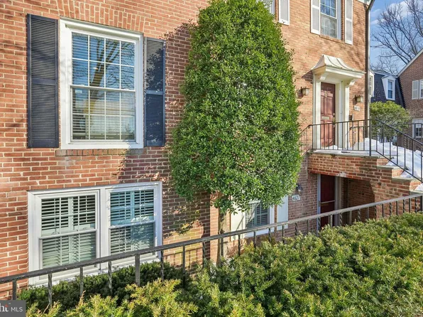 4821 Sangamore Rd #12, Bethesda, MD 20816