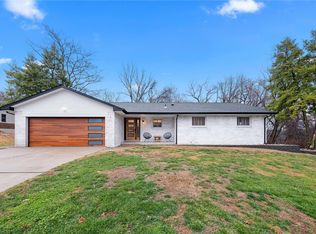 6 Rio Vista Dr, Saint Charles, MO 63303