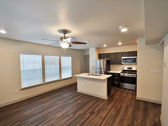5th image of 4322 Swiss Ave APT 1