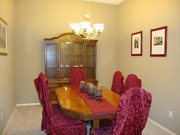 3rd image of 2674 Poplar Dr