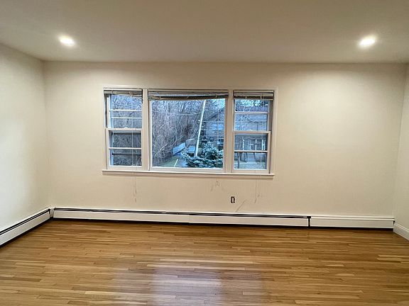 5th image of 37 E Clinton Ave Floor 2