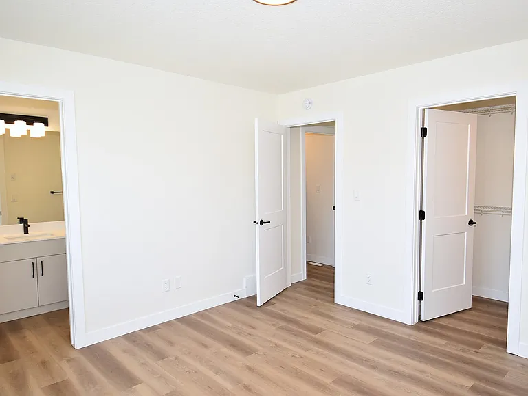 2131 5th Ave SW — Photo 28