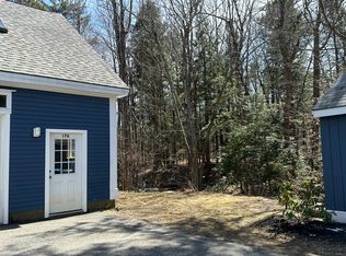 17 Fox Run Rd #A, Falmouth, ME 04105