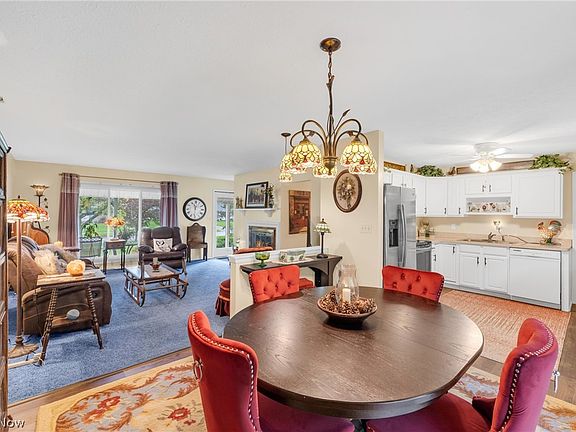 3rd image of 6419 Cambridge Park Dr