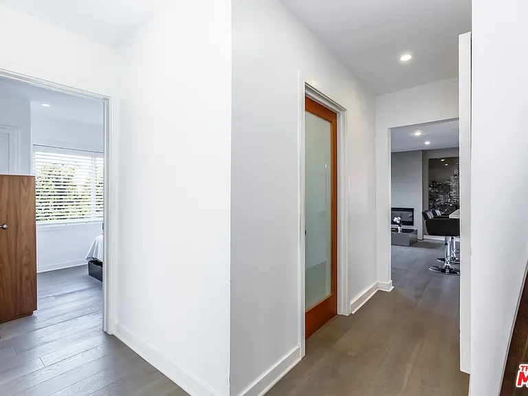 6440 W 87th Pl — Photo 17