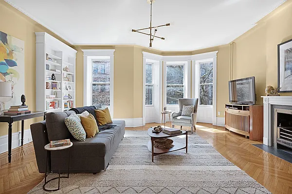 Sold by Compass | media 13