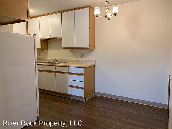 4th image of 2913 5th St S #7726742