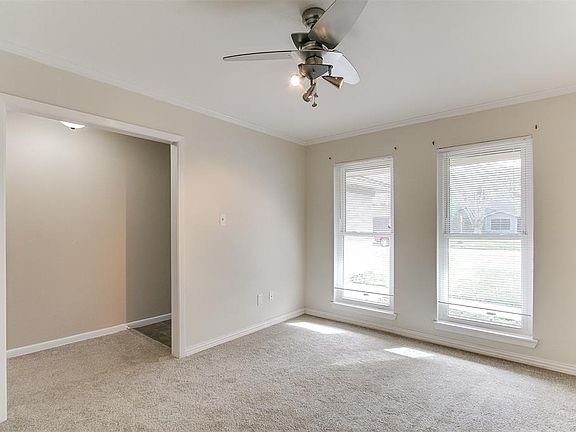 4th image of 9106 Skyline Dr