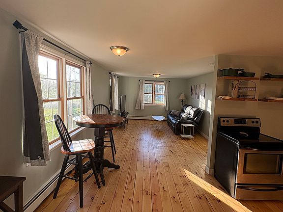 2nd image of 121 Smutty Ln