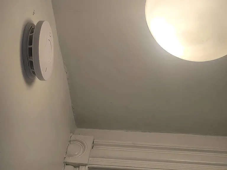 527 Windsor St #2 — Photo 10