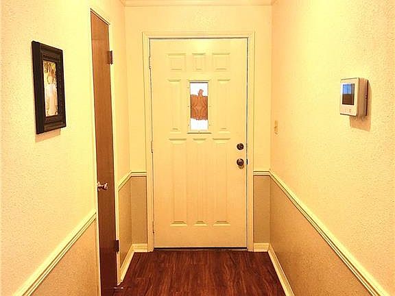 3rd image of 2507 Cherrylawn Dr
