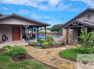 207 Main St, Maud, TX 75567