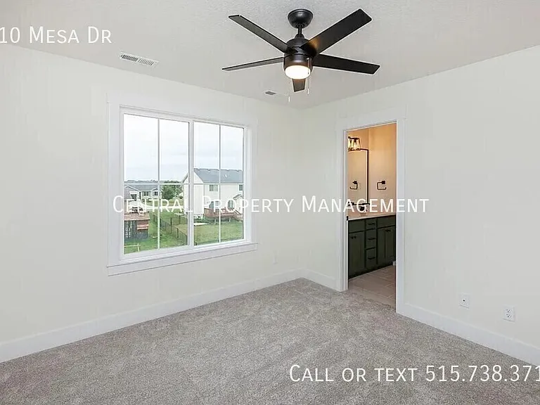 810 Mesa Dr — Photo 9