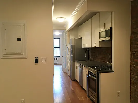 Rented by Urban Living | media 37