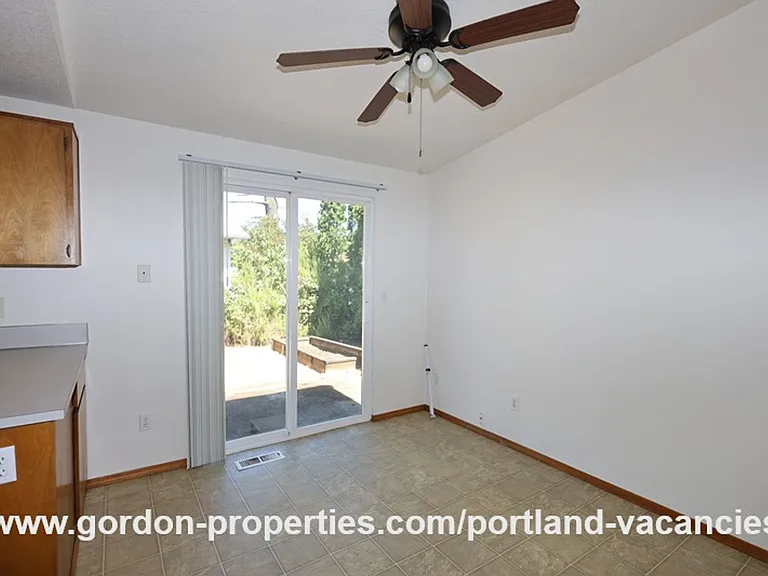 9641 SE Schiller St — Photo 9