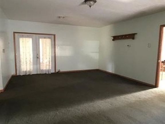 4th image of 214 N Jefferson St