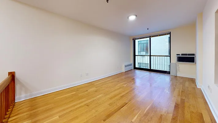 Rented by Bond New York | media 1