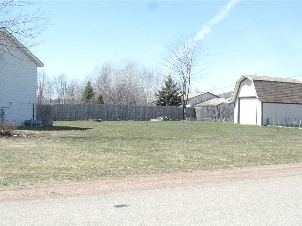 2nd image of 151780 Wisteria Ln