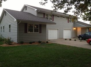 536 Schwarz Rd, Lawrence, KS 66049