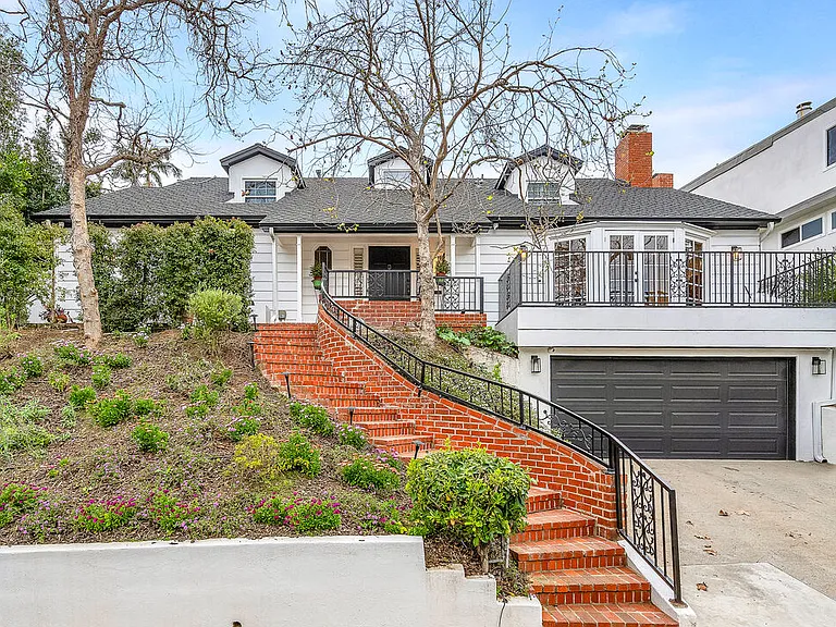 751 Westholme Ave — Photo 42