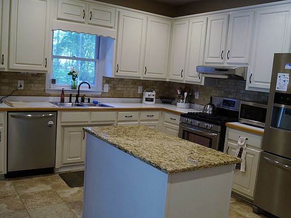 5th image of 2387 Splitwood Dr