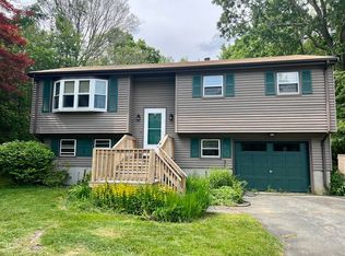 80 Benoit St, Westport, MA 02790