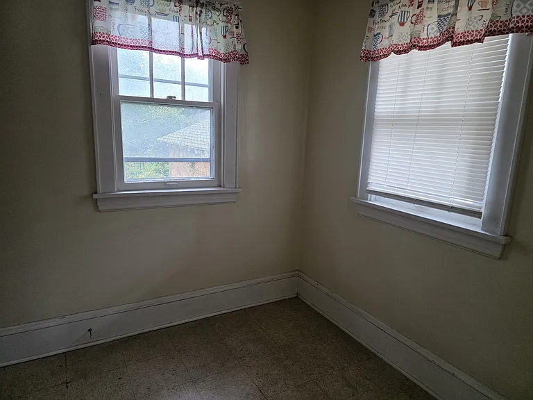 727 East Ave — Photo 20