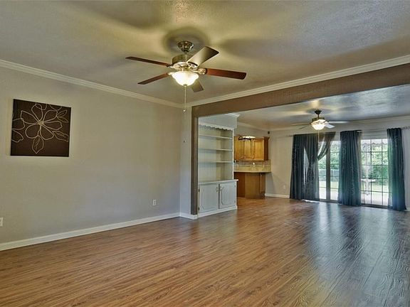 3rd image of 13408 Shahan Dr