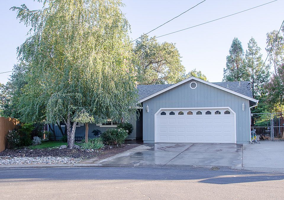 1st image of 484 Raymond Dr