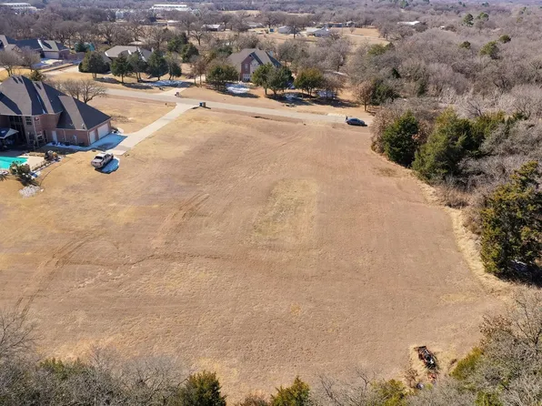 2413 Plantation Dr N, Burleson, TX 76028