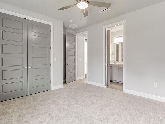 4th image of 5840 Huntington Creek Blvd