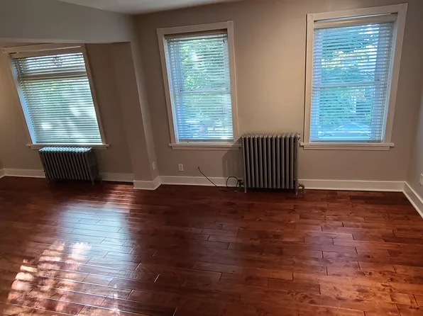 5827 Holden St #3, Pittsburgh, PA 15232