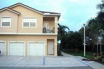 2nd image of 2886 Crestwood Ter